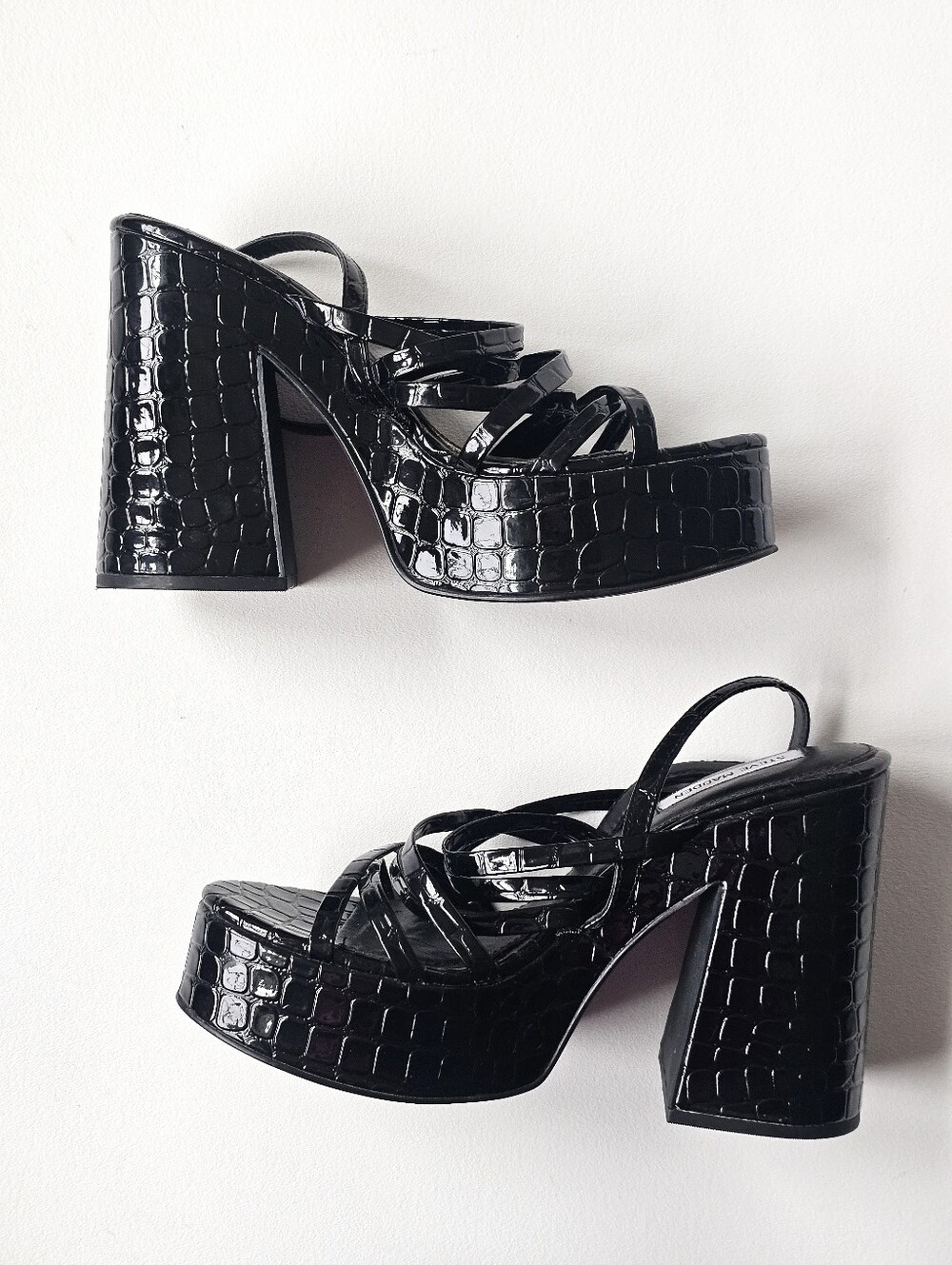 Y2K Steve Madden Black Croc Embossed Platform Heels Strappy Sandals Size 7.5
